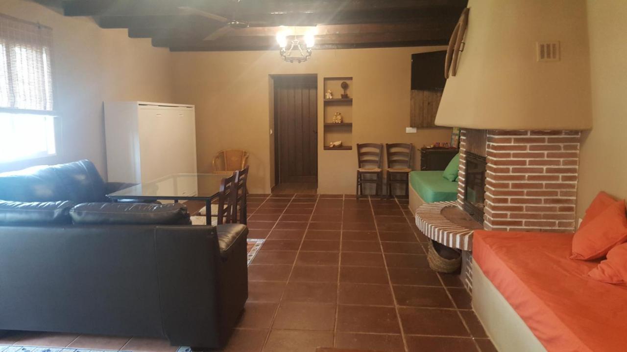 El Refugio De Popea Vila Santa María de Trassierra Exterior foto